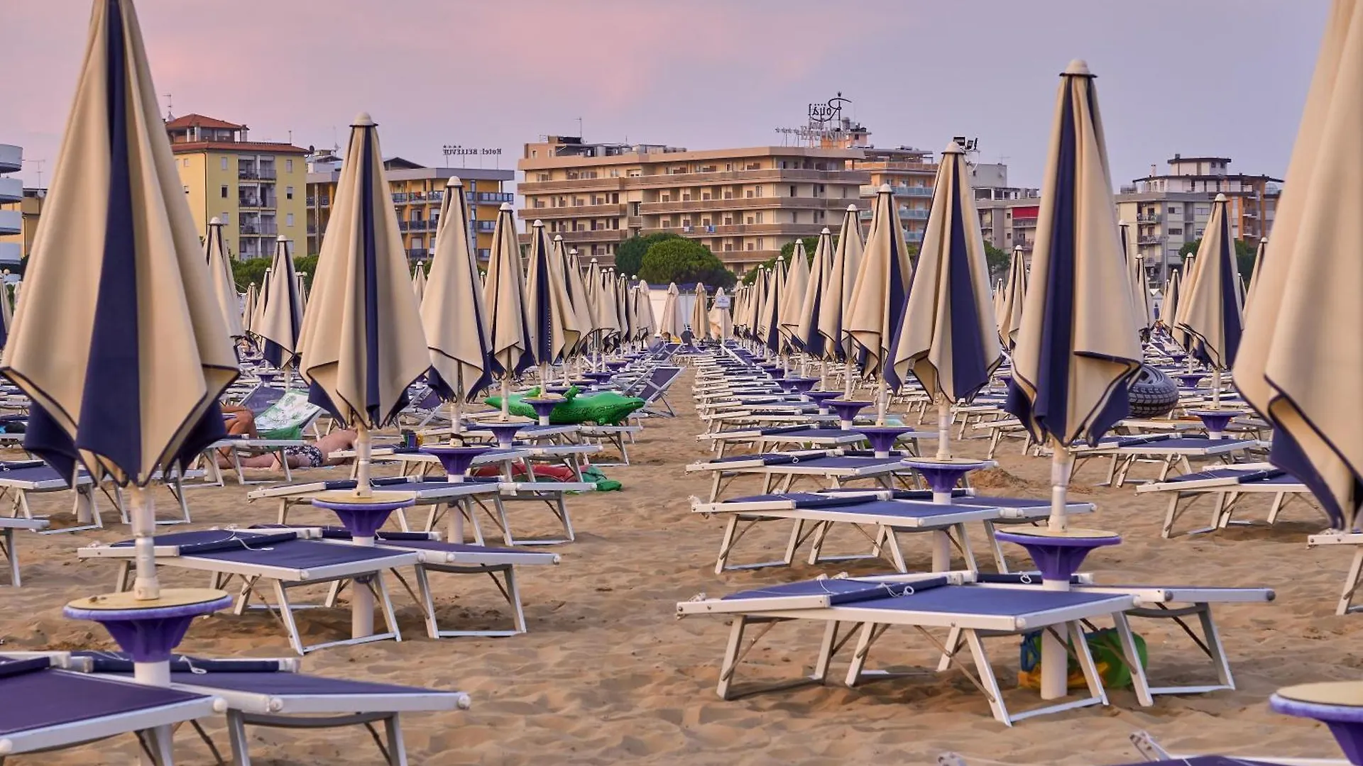 Tranquil Family Getaway - Beahost Apartment Bibione